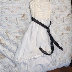 Very formal or wedding dress